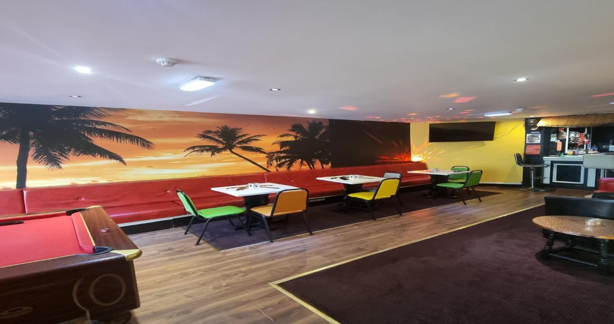 Las Palmas Hotel By The Sea — Photos 1